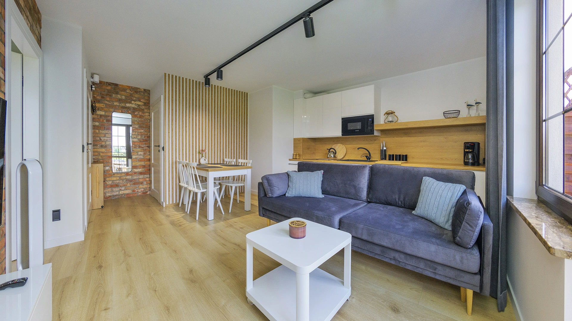 Apartament 3 — salon z kuchnią, Salt&Wood